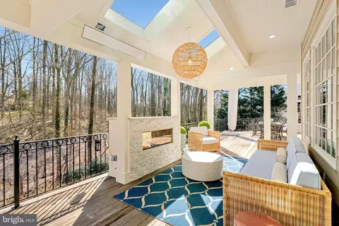 Exterior - 8115 Spring Hill Farm Dr, Mclean, VA 22102 photo 7 of 23