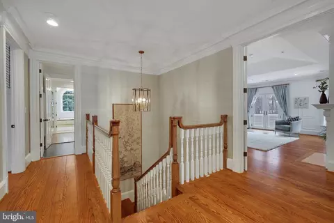 Entry Way - 8115 Spring Hill Farm Dr, Mclean, VA 22102 photo 13 of 21