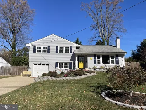 7404 Inzer St, Springfield, VA 22151 photo 3