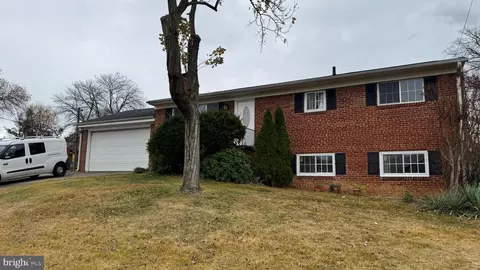 6613 Bowie Dr, Springfield, VA 22150