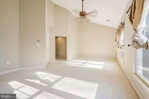 Living - 7451 Carriage Hills Dr, Mclean, VA 22102 photo 5 of 7