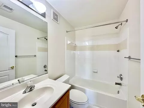 Bath - 7451 Carriage Hills Dr, Mclean, VA 22102 photo 5 of 5