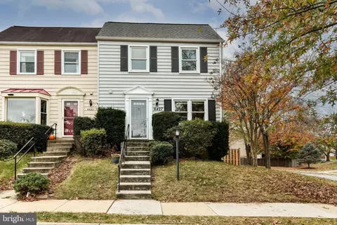 6427 Birchleigh Cir, Alexandria, VA 22315