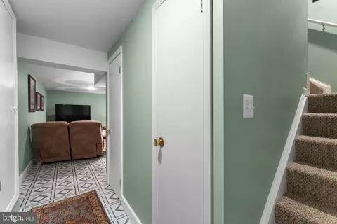 Entry Way - 8123 Lake Pleasant Dr, Springfield, VA 22153 photo 8 of 8