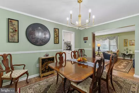 Dining - 8123 Lake Pleasant Dr, Springfield, VA 22153 photo 2 of 2