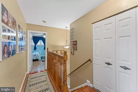 Entry Way - 8123 Lake Pleasant Dr, Springfield, VA 22153 photo 7 of 8