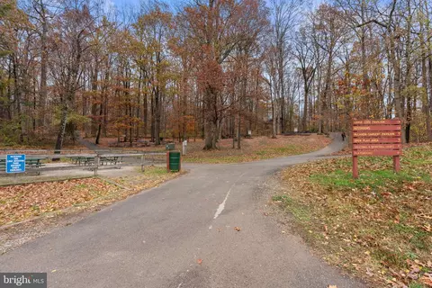 Exterior - 8123 Lake Pleasant Dr, Springfield, VA 22153 photo 13 of 16