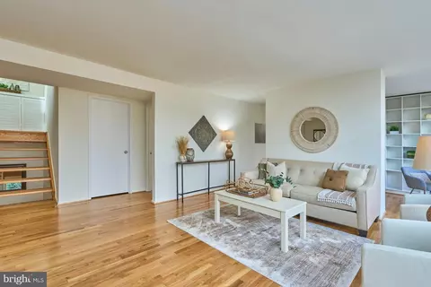 Living - 11534 Hickory Cluster, Reston, VA 20190 photo 8 of 12