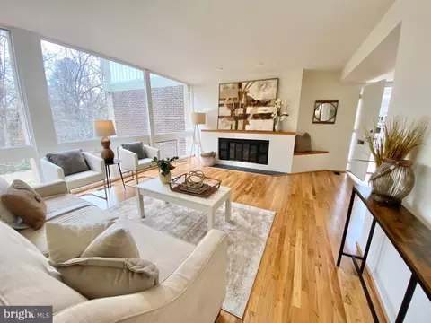 Living - 11534 Hickory Cluster, Reston, VA 20190 photo 2 of 12