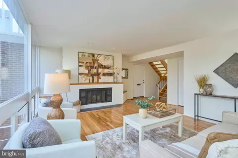Living - 11534 Hickory Cluster, Reston, VA 20190 photo 5 of 12