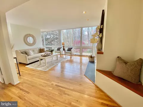 Living - 11534 Hickory Cluster, Reston, VA 20190 photo 1 of 12