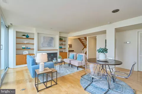 Living - 11534 Hickory Cluster, Reston, VA 20190 photo 11 of 12