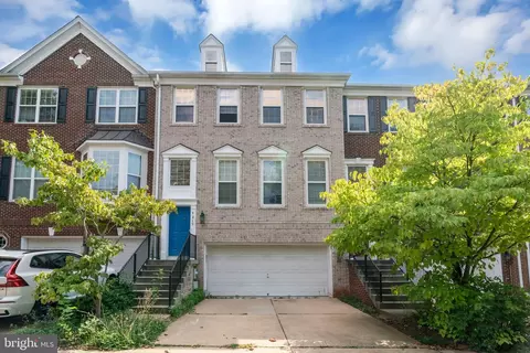 5215 Jule Star Dr, Centreville, VA 20120