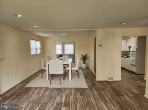 Entry Way - 6207 Kentland St, Springfield, VA 22150 photo 1 of 1
