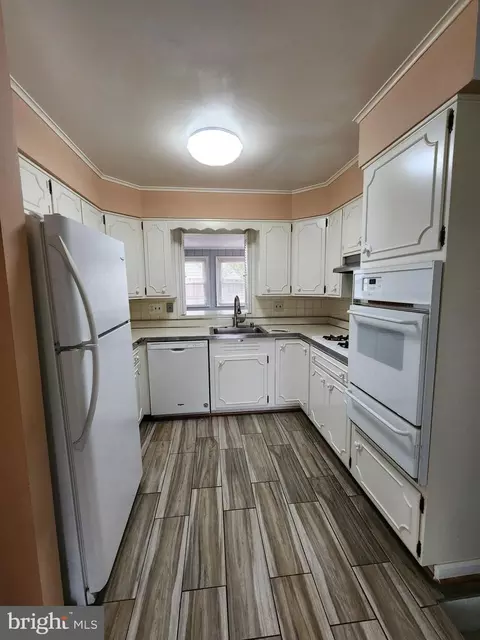 Kitchen - 6207 Kentland St, Springfield, VA 22150 photo 1 of 4