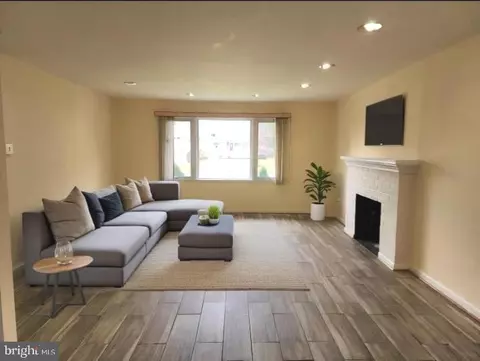 Living - 6207 Kentland St, Springfield, VA 22150 photo 1 of 1