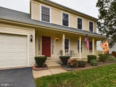 7201 Bonniemill Ln, Springfield, VA 22150
