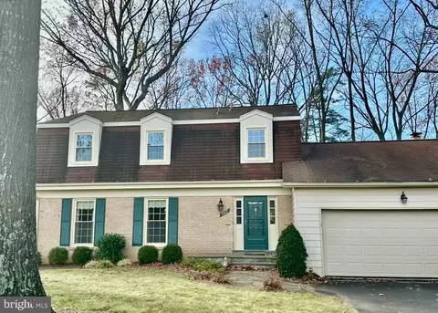 10821 Cross School Rd, Reston, VA 20191