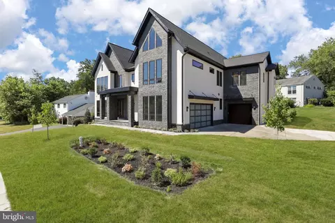Exterior - 1800 Rupert St, Mclean, VA 22101 photo 3 of 9