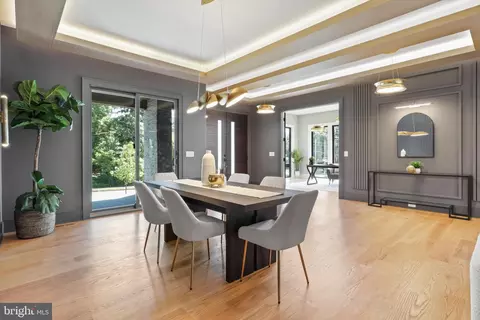 Dining - 1800 Rupert St, Mclean, VA 22101 photo 4 of 6