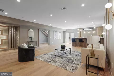 Living - 1800 Rupert St, Mclean, VA 22101 photo 14 of 16