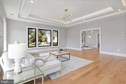 Living - 1800 Rupert St, Mclean, VA 22101 photo 11 of 16