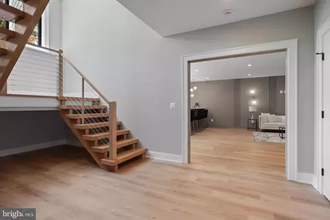 Entry Way - 1800 Rupert St, Mclean, VA 22101 photo 13 of 17