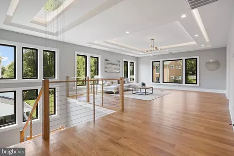 Living - 1800 Rupert St, Mclean, VA 22101 photo 8 of 16