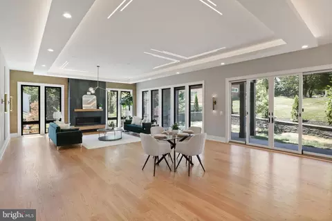 Living - 1800 Rupert St, Mclean, VA 22101 photo 2 of 16