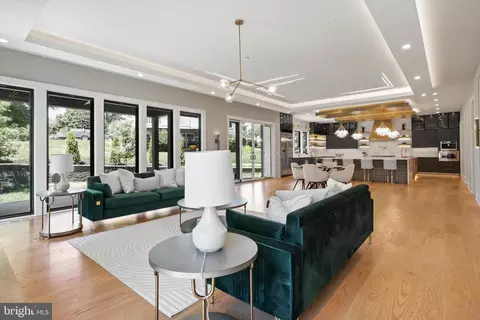 Living - 1800 Rupert St, Mclean, VA 22101 photo 7 of 16