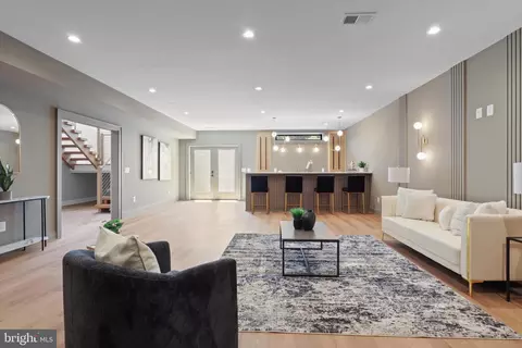 Living - 1800 Rupert St, Mclean, VA 22101 photo 13 of 16