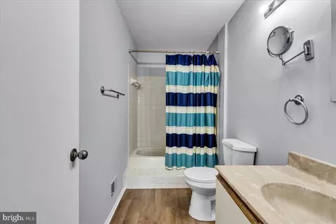 Bath - 1930 Villaridge Dr #B, Reston, VA 20191 photo 2 of 2