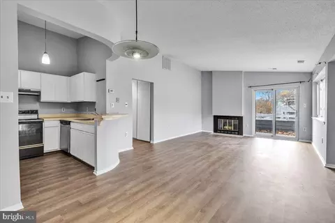 Living - 1930 Villaridge Dr #B, Reston, VA 20191 photo 1 of 6