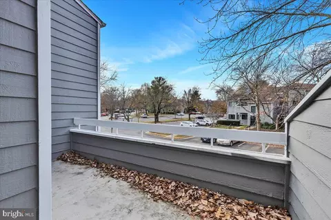 Exterior - 1930 Villaridge Dr #B, Reston, VA 20191 photo 3 of 5