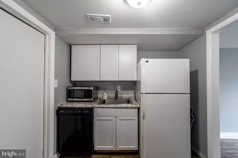 9596 Hagel Cir #19/D, Lorton, VA 22079