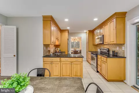 2500 Pegasus Ln, Reston, VA 20191 photo 17