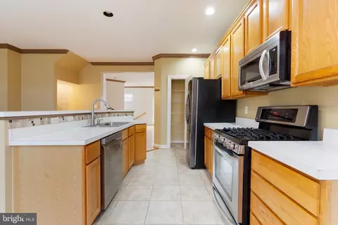 6637 Debra Lu Way, Springfield, VA 22150 photo 7