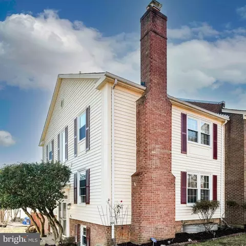 Exterior - 8118 Sleepy View Ln, Springfield, VA 22153 photo 7 of 7