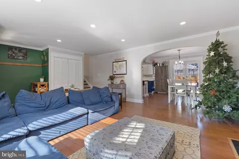 7514 Lauralin Pl, Springfield, VA 22150 photo 6