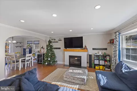 7514 Lauralin Pl, Springfield, VA 22150 photo 8