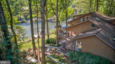 Other - 11419 Purple Beech Dr, Reston, VA 20191 photo 44 of 46