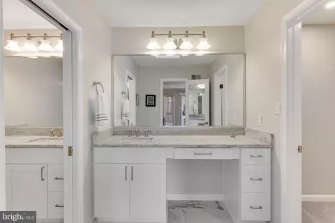 Bath - 11419 Purple Beech Dr, Reston, VA 20191 photo 1 of 14