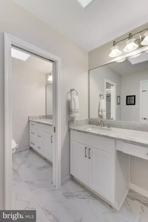 Bath - 11419 Purple Beech Dr, Reston, VA 20191 photo 3 of 14