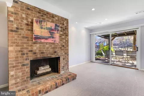Living - 11419 Purple Beech Dr, Reston, VA 20191 photo 5 of 6