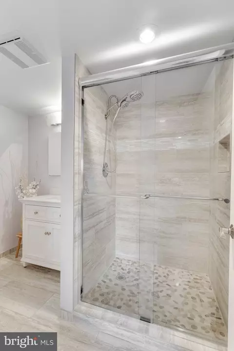 Bath - 11419 Purple Beech Dr, Reston, VA 20191 photo 14 of 14