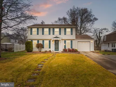 3297 Blue Heron Dr, Falls Church, VA 22042
