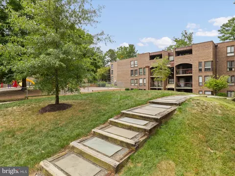 11232 Chestnut Grove Sq #11232-234, Reston, VA 20190