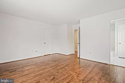 Bedroom - 735 Potomac River Rd, Mclean, VA 22102 photo 7 of 10