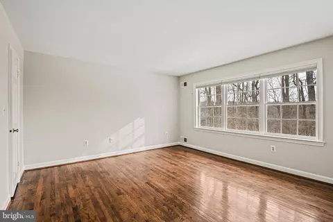 Living - 735 Potomac River Rd, Mclean, VA 22102 photo 3 of 3