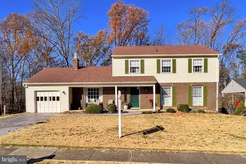 10819 James Halley Dr, Fairfax, VA 22032